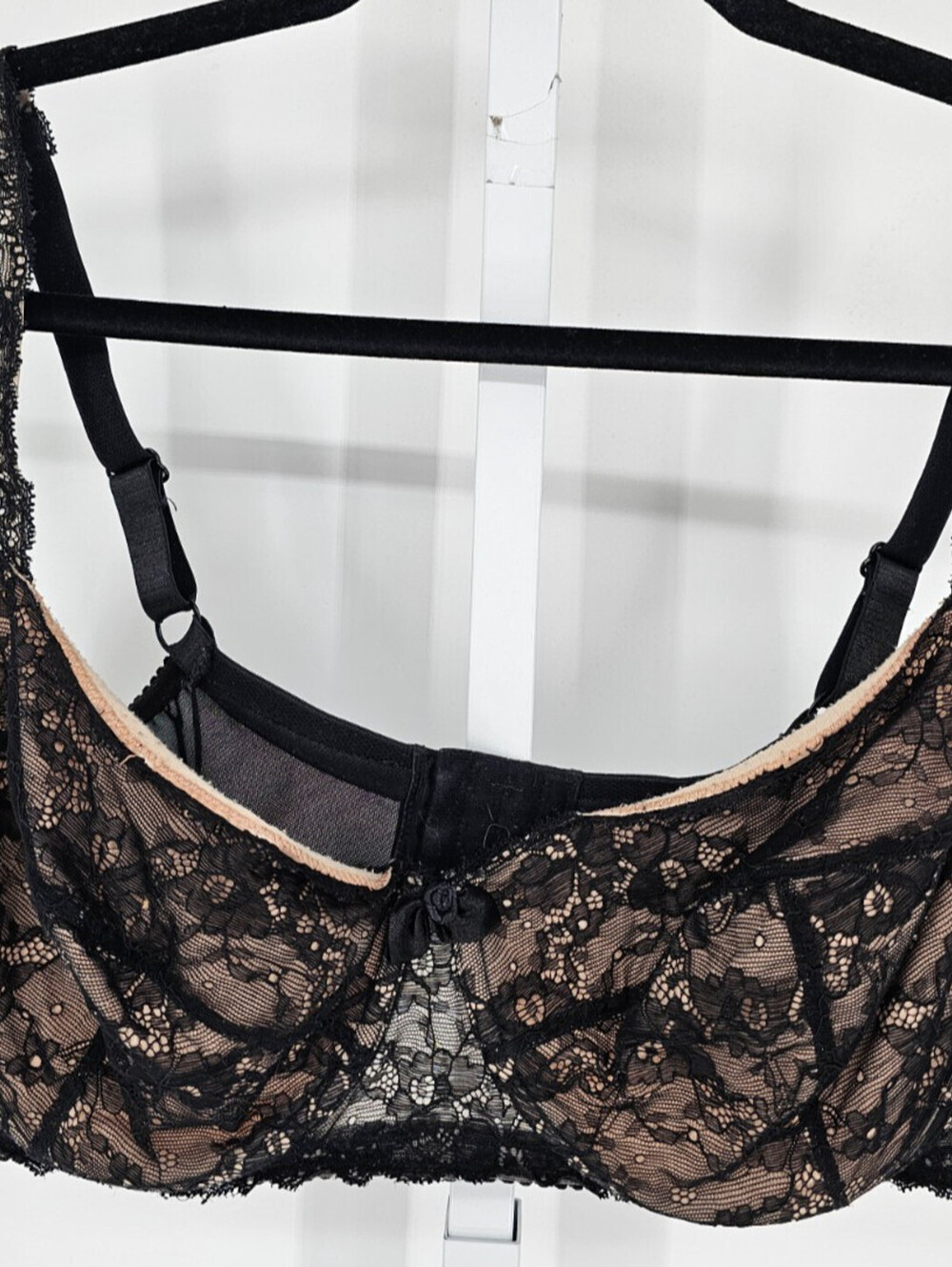 Breezies Womens Sz 40DD Sexy Sheer T Shirt Bra Black Lace